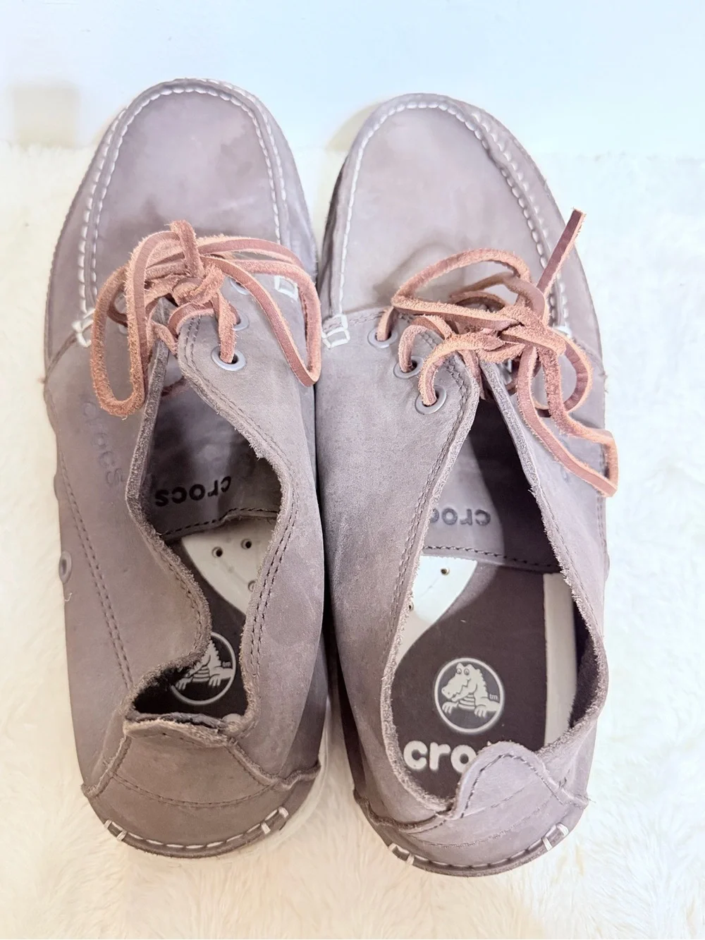 CROCS Men’s Brown Leather Boat Shoes with White Sole Size 11
